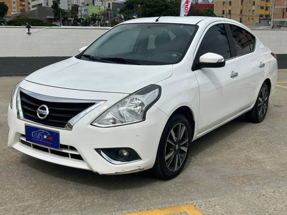 NISSAN VERSA 1.6 16V FLEXSTART SL 4P XTRONIC NISSAN VERSA 1.6 16V FLEXSTART SL 4P XTRONIC